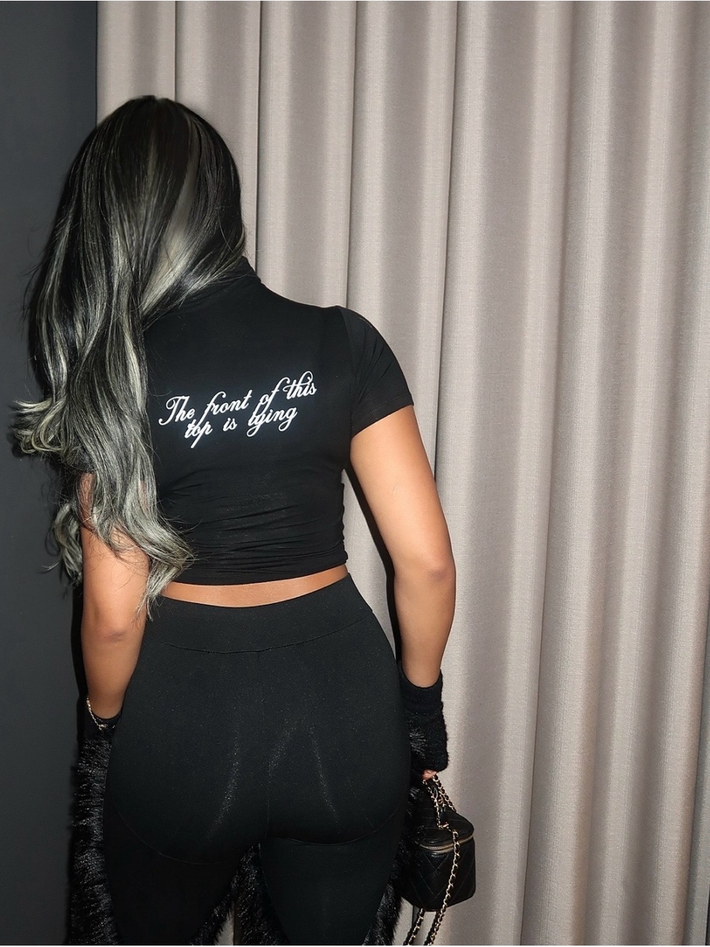 THE FRONT OF THIS TOP IS LYING - BLACK 🖤 - Picture 2 of 3